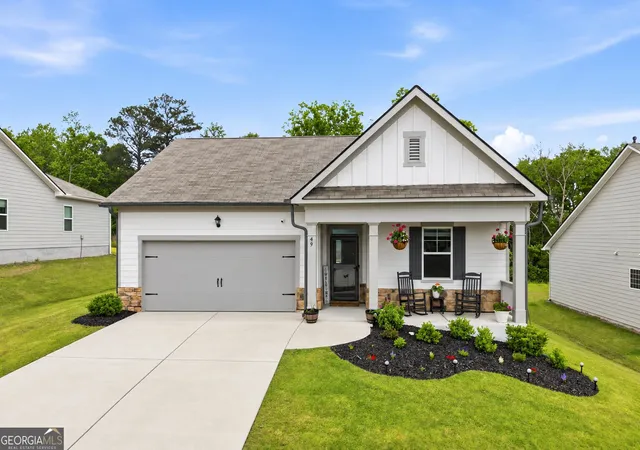 Single family home for sale at 49 Majestic Oak Cir, Dallas, GA 30132 | MLS# 10754997