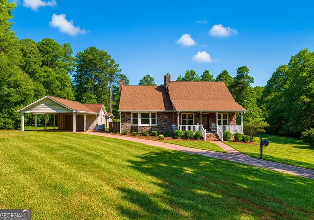 Photo 4 of Single family home for sale at 1687 Ne Hickory Level Road, Villa Rica, GA 30180 | MLS# 10706833 | Listing updated on 2026-09-21