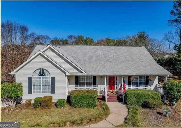 Photo 2 of Single family home for sale at 5810 Woodberry Walk, Cumming, GA 30028 | MLS# 10785949 | Listing updated on 2026-09-06