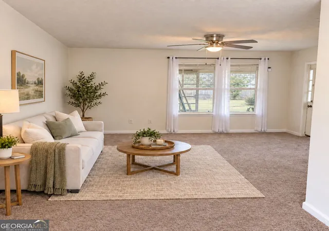 Photo 4 of Single family home for sale at 3943 Alderwoods Dr, Jonesboro, GA 30236 | MLS# 10817450 | Listing updated on 2026-10-01