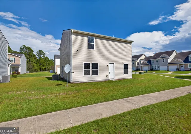 Photo 3 of Single family home for sale at 215 Barbour Ln, Hinesville, GA 31313 | MLS# 10850608 | Listing updated on 2026-10-06