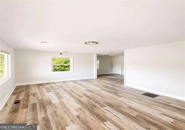 Photo 2 of Single family home for sale at 132 Lamar Ave Nw, Atlanta, GA 30314 | MLS# 10837190 | Listing updated on 2026-09-15