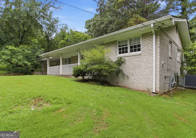 Photo 2 of Single family home for sale at 3975 Phylis Pl, Decatur, GA 30035 | MLS# 10780289 | Listing updated on 2026-09-20