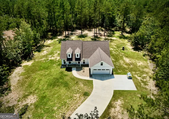 Photo 3 of Sale Pending at 637 Chieftain Trl, Dublin, GA 31021 | MLS# 10831141 | Listing updated on 2026-09-08