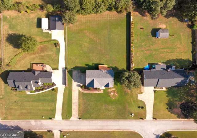 Photo 2 of Sale Pending at 425 Freedom Dr, Mcdonough, GA 30252 | MLS# 10849730 | Listing updated on 2026-10-10