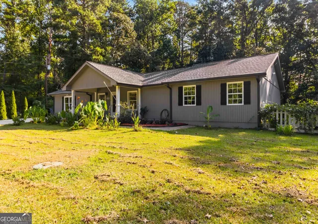 Photo 3 of Single family home for sale at 3290 Stonewall Tell Rd, Atlanta, GA 30349 | MLS# 10843559 | Listing updated on 2026-09-11