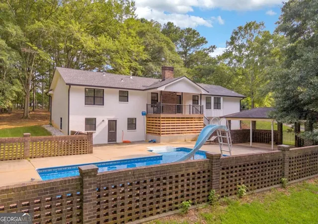 Photo 1 of Single family home for sale at 540 Bay Crk Rd, Loganville, GA 30052 | MLS# 10840286 | Listing updated on 2026-09-18