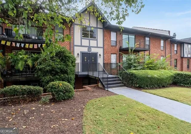 Photo 16 of Condo for sale at 6851 Roswell Rd #D28, Atlanta, GA 30328 | MLS# 10720923 | Listing updated on 2026-09-01