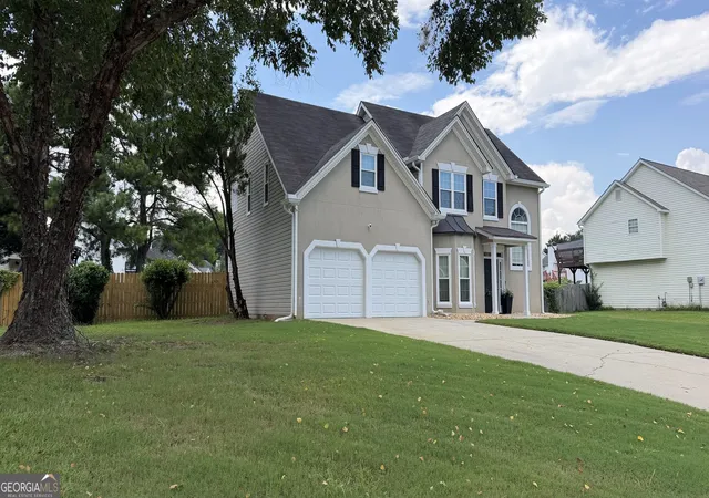 Photo 3 of Single family home for sale at 1685 Brumby Cir, Lithia Springs, GA 30122 | MLS# 10841205 | Listing updated on 2026-10-20