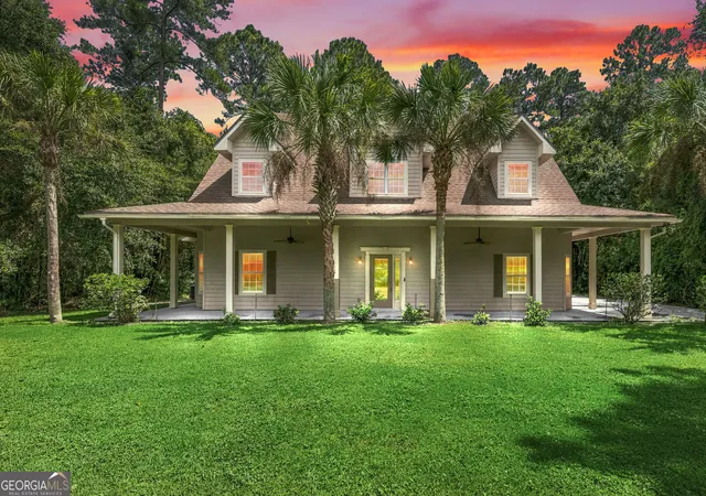 Photo 2 of Single family home for sale at 327 Marina Isle Dr, Woodbine, GA 31569 | MLS# 10844293 | Listing updated on 2026-09-25