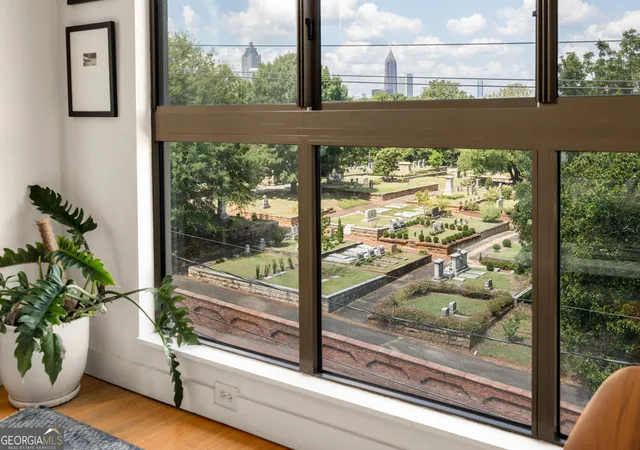 Photo 3 of Condo for sale at 563 Memorial Dr Se #409, Atlanta, GA 30312 | MLS# 10839573 | Listing updated on 2026-09-17