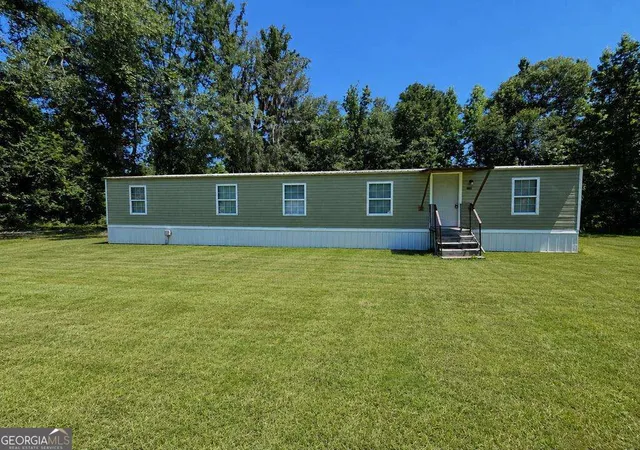 Photo 1 of Manufactured home for sale at 2804 Stuart Dr, Valdosta, GA 31601 | MLS# 10846346 | Listing updated on 2026-10-01
