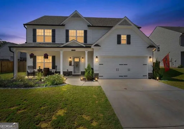 Photo 1 of Single family home for sale at 579 Edgemore Rd, Canton, GA 30114 | MLS# 10844686 | Listing updated on 2026-09-25