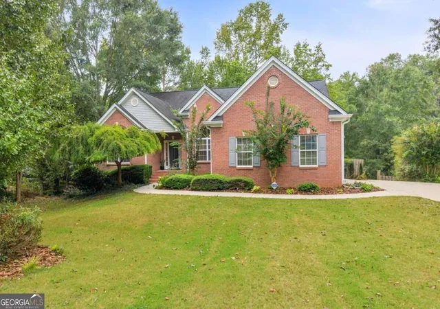 Photo 1 of Single family home for sale at 1256 Overland Park Dr, Braselton, GA 30517 | MLS# 10842879 | Listing updated on 2026-09-10