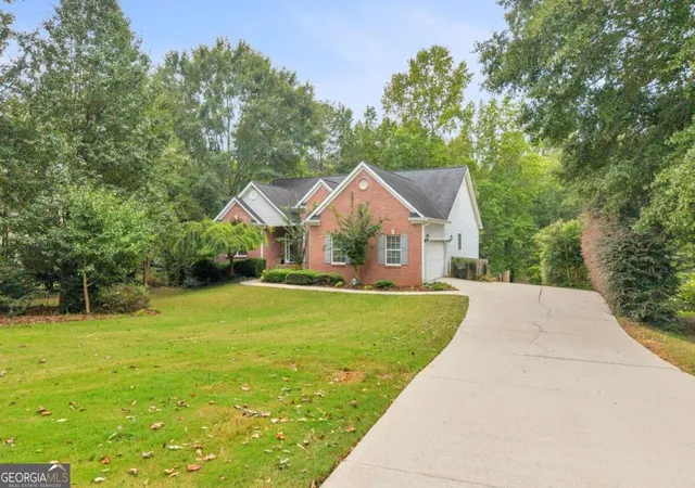 Photo 2 of Single family home for sale at 1256 Overland Park Dr, Braselton, GA 30517 | MLS# 10842879 | Listing updated on 2026-09-10
