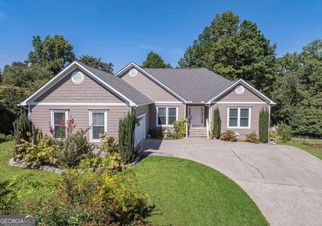 Photo 1 of Manufactured home for sale at 2290 Black Bear Ct, Buford, GA 30519 | MLS# 10837927 | Listing updated on 2026-09-24