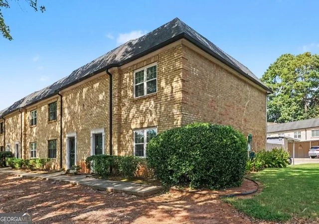 Photo 1 of Condo for sale at 280 Winding River Rd #F, Sandy Springs, GA 30350 | MLS# 10838685 | Listing updated on 2026-09-03