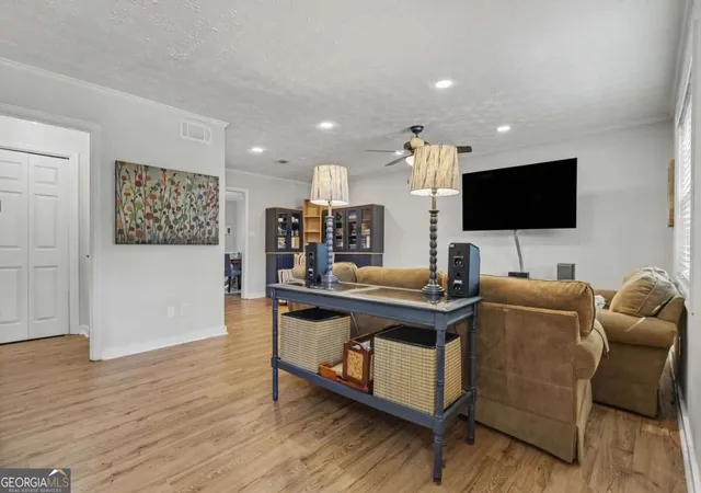Photo 2 of Condo for sale at 280 Winding River Rd #F, Sandy Springs, GA 30350 | MLS# 10838685 | Listing updated on 2026-09-03