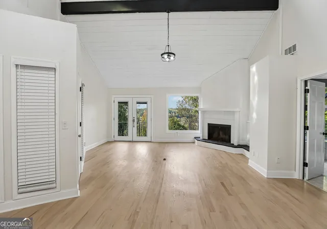 Photo 3 of Single family home for sale at 140 Huntcliff Point, Sandy Springs, GA 30350 | MLS# 10880511 | Listing updated on 2026-10-28
