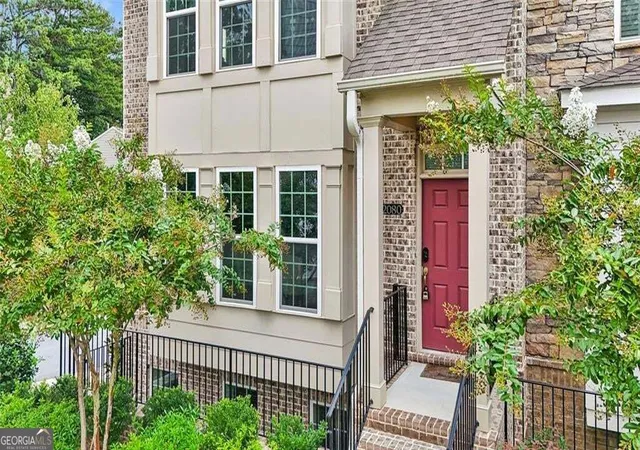 Photo 3 of Townhouse for sale at 2080 Patterson Park Rd, Decatur, GA 30033 | MLS# 10842745 | Listing updated on 2026-09-24