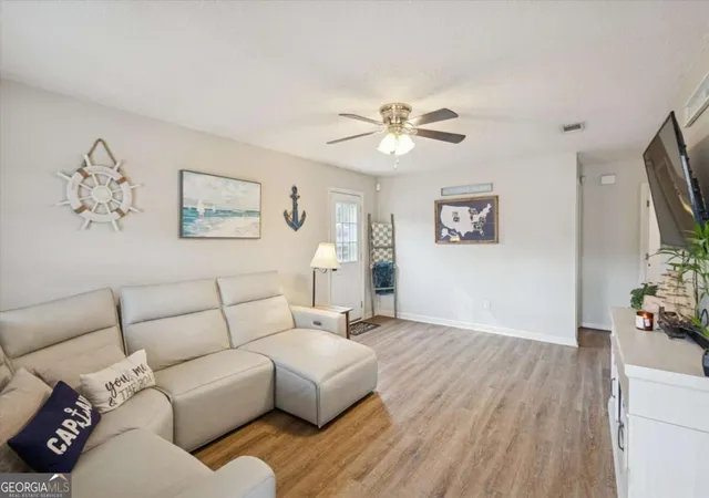 Photo 3 of Single family home for sale at 1238 Dhurahn Dr, Hinesville, GA 31313 | MLS# 10842359 | Listing updated on 2026-09-09
