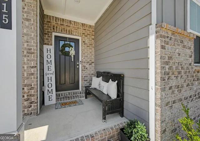 Photo 2 of Single family home for sale at 215 Summit Pointe Dr, Dallas, GA 30132 | MLS# 10767655 | Listing updated on 2026-09-21