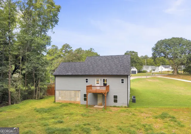 Photo 3 of Single family home for sale at 286 Adams Pl Dr, Royston, GA 30662 | MLS# 10843291 | Listing updated on 2026-09-20