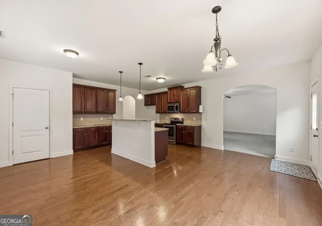 Photo 3 of Single family home for sale at 5617 Dendy Tr, Fairburn, GA 30213 | MLS# 10849878 | Listing updated on 2026-10-05