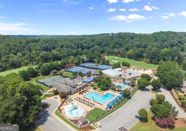 Photo 3 of Single family home for sale at 255 10th Fairway, Roswell, GA 30076 | MLS# 10842090 | Listing updated on 2026-09-22