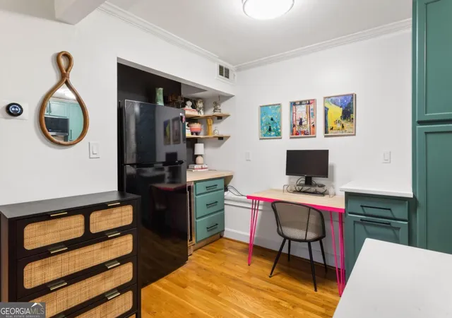 Photo 4 of Condo for sale at 870 Glendale Ter Ne #3, Atlanta, GA 30308 | MLS# 10764648 | Listing updated on 2026-09-29