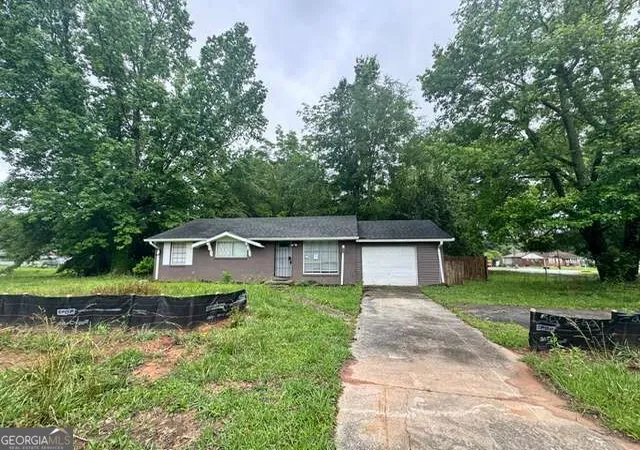 Photo 1 of Single family home for sale at 266 Valley Hl Rd Se, Riverdale, GA 30274 | MLS# 10837183 | Listing updated on 2026-09-15