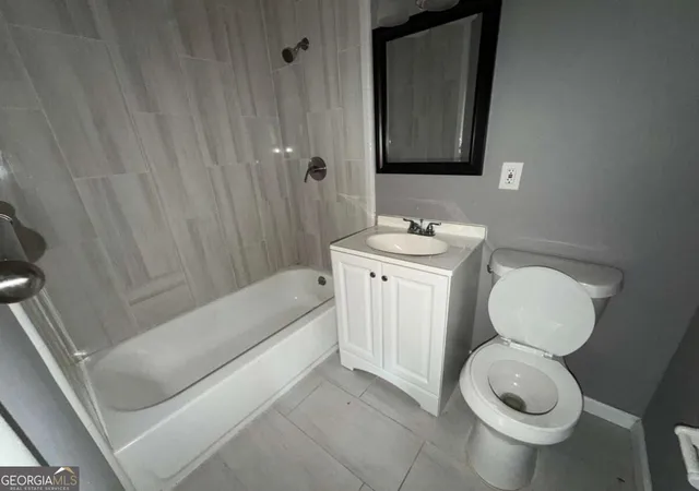 Photo 2 of Single family home for sale at 266 Valley Hl Rd Se, Riverdale, GA 30274 | MLS# 10837183 | Listing updated on 2026-09-15