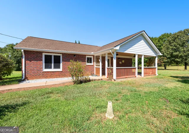 Photo 2 of Single family home for sale at 184 Ball Ground Rd, Covington, GA 30014 | MLS# 10844320 | Listing updated on 2026-09-25
