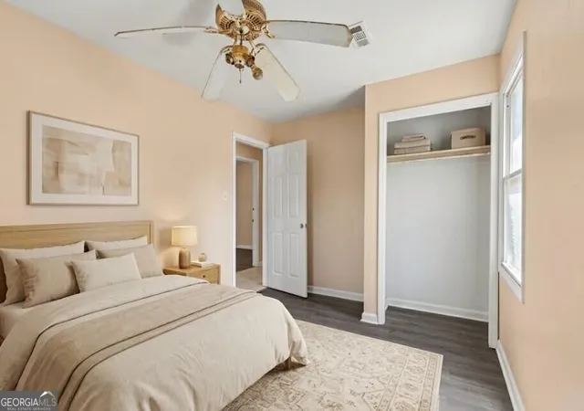 Photo 4 of Single family home for sale at 1005 Regis Rd SE, Atlanta, GA 30315 | MLS# 10843914 | Listing updated on 2026-09-11
