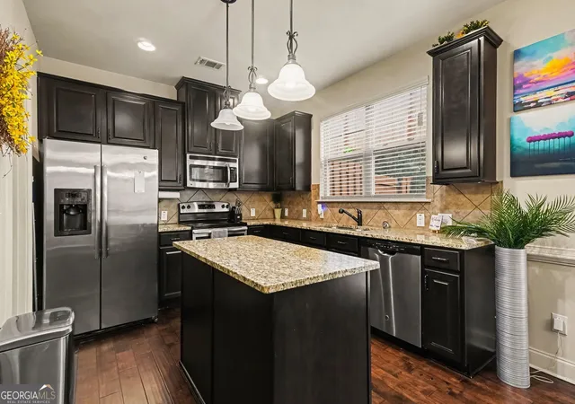 Photo 4 of Townhouse for sale at 5034 Whiteoak St SE, Smyrna, GA 30080 | MLS# 10853670 | Listing updated on 2026-10-09