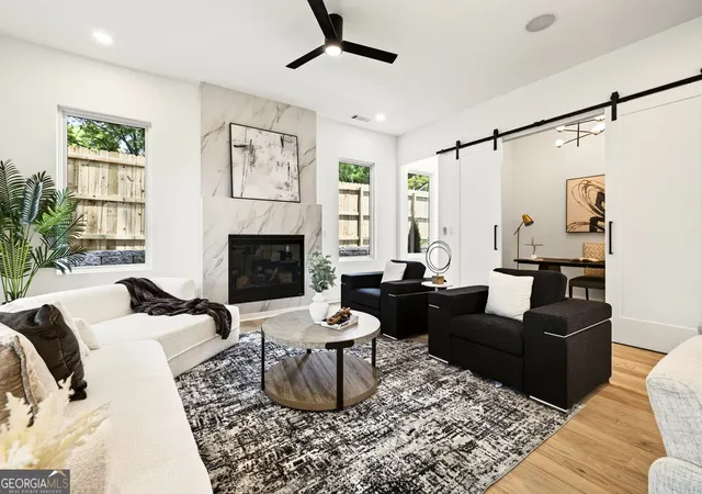 Photo 4 of Townhouse for sale at 225 Stovall St SE #B, Atlanta, GA 30316 | MLS# 10872462 | Listing updated on 2026-10-28