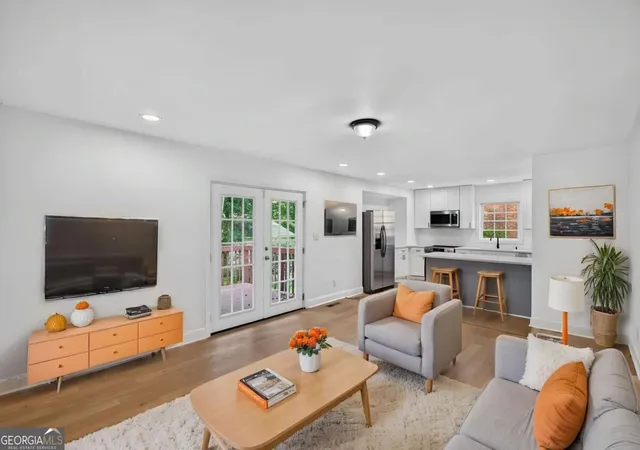 Photo 3 of Single family home for sale at 4373 Sun Valley Blvd, Atlanta, GA 30344 | MLS# 10848302 | Listing updated on 2026-10-02