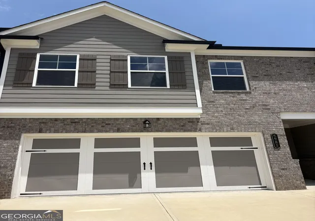 Townhouse for sale at 5274 Fox Den Rd, Oakwood, GA 30566 | MLS# 10668151