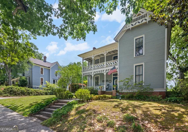 Photo 3 of Single family home for sale at 56 W Washington St, Newnan, GA 30263 | MLS# 10844614 | Listing updated on 2026-09-11