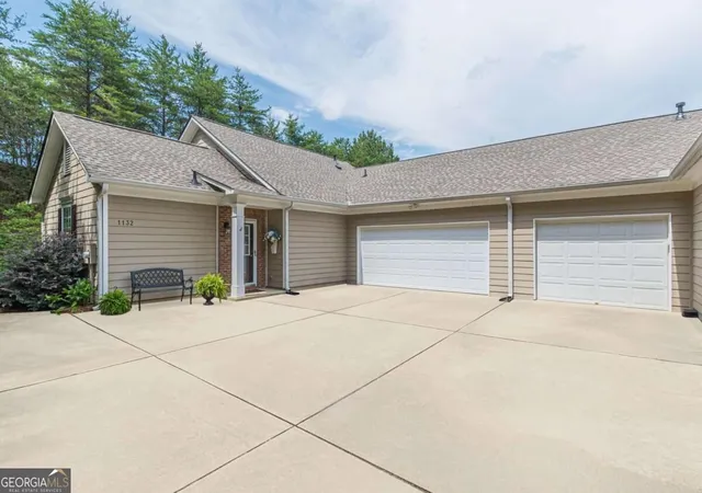 Photo 1 of Townhouse for sale at 1132 Camry Cir, Dallas, GA 30157 | MLS# 10841303 | Listing updated on 2026-09-08