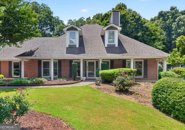 Photo 3 of Single family home for sale at 1650 Peachcrest Dr, Lawrenceville, GA 30043 | MLS# 10841911 | Listing updated on 2026-09-19