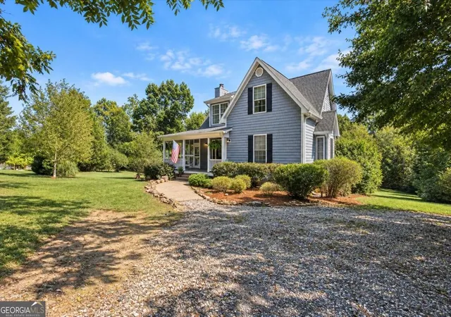 Photo 2 of Single family home for sale at 6533 W Armuchee Rd, Summerville, GA 30747 | MLS# 10850992 | Listing updated on 2026-10-06
