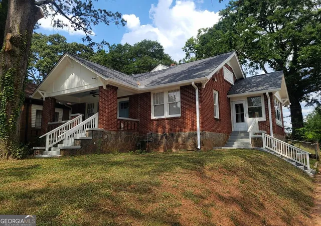 Photo 3 of Single family home for sale at 1025 Katherwood Dr Sw, Atlanta, GA 30310 | MLS# 10805152 | Listing updated on 2026-09-19