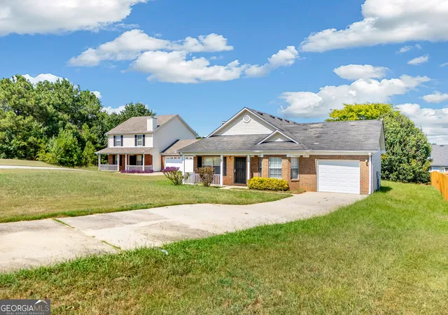Photo 2 of Single family home for sale at 247 Marsh Glen Dr, Jonesboro, GA 30238 | MLS# 10842427 | Listing updated on 2026-09-09