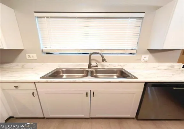 Photo 3 of Single family home for sale at 817 Forest Path, Stone Mountain, GA 30088 | MLS# 10840796 | Listing updated on 2026-09-18