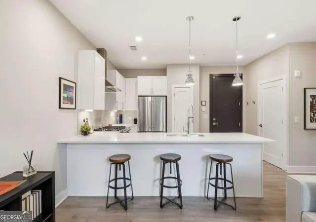 Photo 3 of Condo for sale at 22 Airline St NE #204, Atlanta, GA 30312 | MLS# 10850347 | Listing updated on 2026-10-09