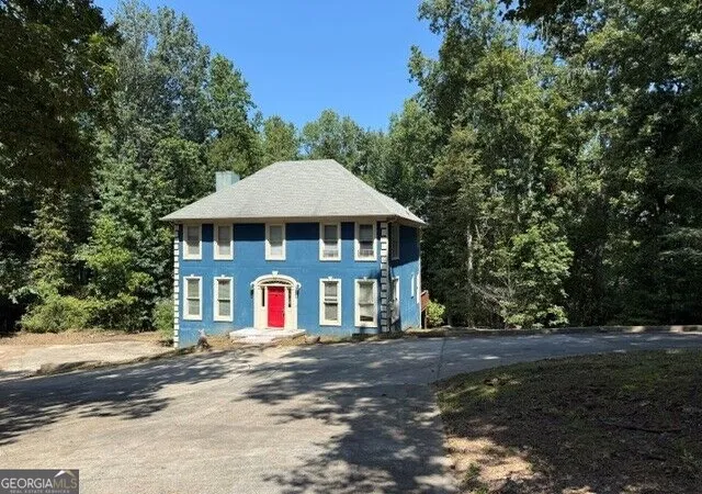 Photo 1 of Sale Pending at 210 Hamilton Dr, Newnan, GA 30263 | MLS# 10842323 | Listing updated on 2026-09-14