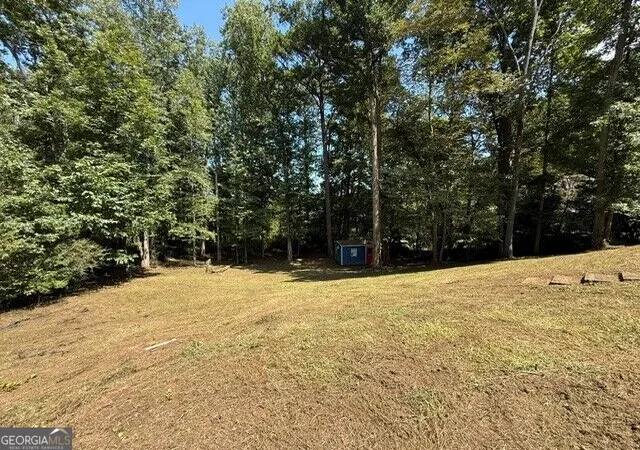 Photo 4 of Sale Pending at 210 Hamilton Dr, Newnan, GA 30263 | MLS# 10842323 | Listing updated on 2026-09-14
