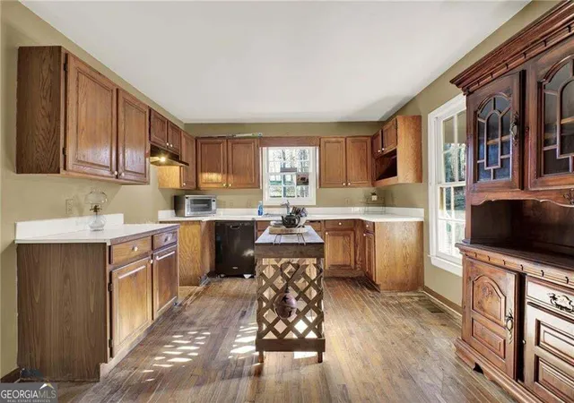 Photo 3 of Single family home for sale at 549 Eagle Nest Trl, Ball Ground, GA 30107 | MLS# 10850547 | Listing updated on 2026-10-07