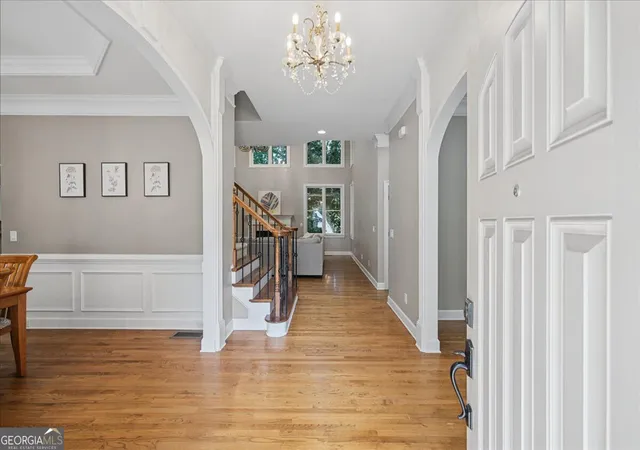 Photo 3 of Single family home for sale at 475 Trowgate Ln, Sandy Springs, GA 30350 | MLS# 10840884 | Listing updated on 2026-09-30
